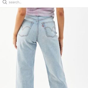 Levi’s ribcage straight leg jeans